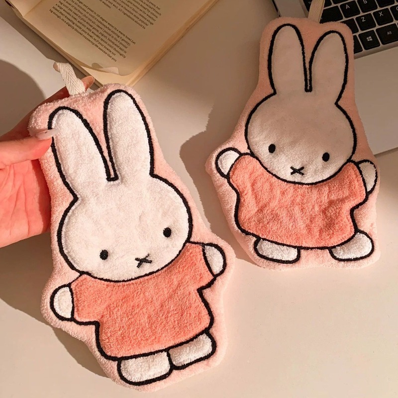 Toalha de Mão Coelho Miffy: Li - Home Goods Bathroom Accessories avaliação e preço